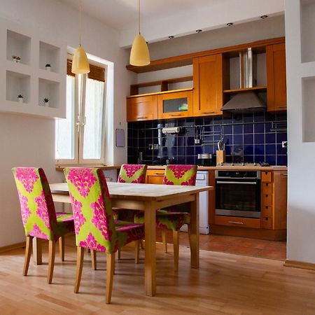 Apartment Ten Варшава Екстериор снимка