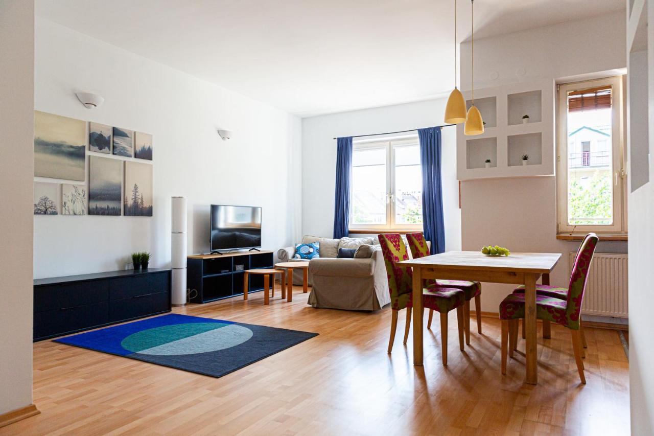 Apartment Ten Варшава Екстериор снимка