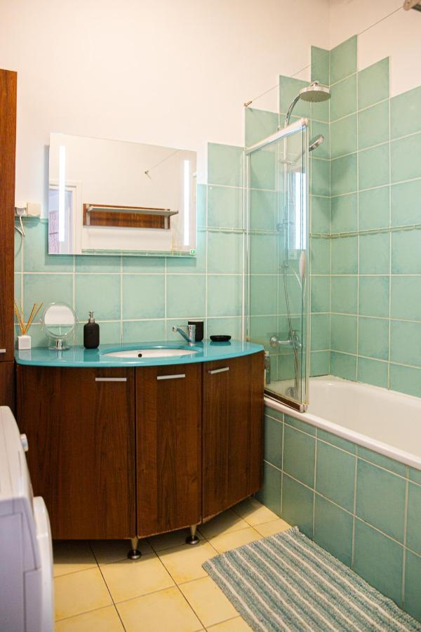 Apartment Ten Варшава Екстериор снимка